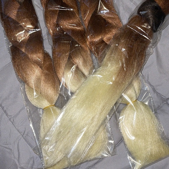 Ombré Braiding Hair 24 inches - Picture 2 of 7